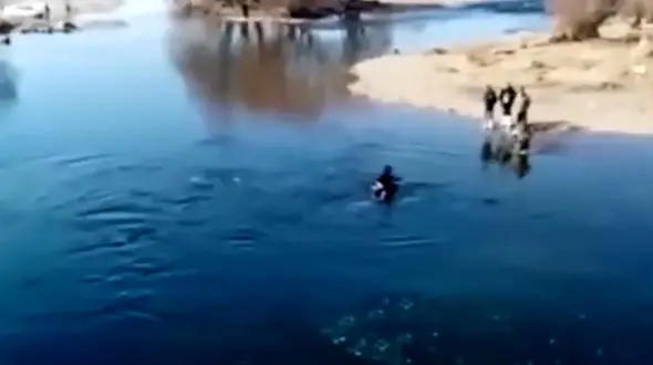 غرق شدن 2 کودک 12 ساله در فاضلاب رودان