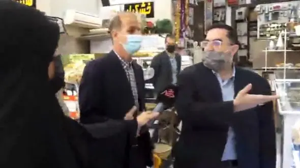 فیلم عصبانیت شدید مامور بهداشت هنگام مشاهده شیرینی‌های فاسد در قنادی 