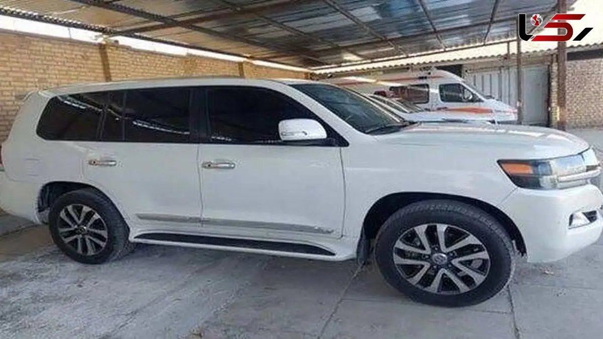 توقیف هایلوکس متواری در عملیات پلیس / در نی ریز رخ داد