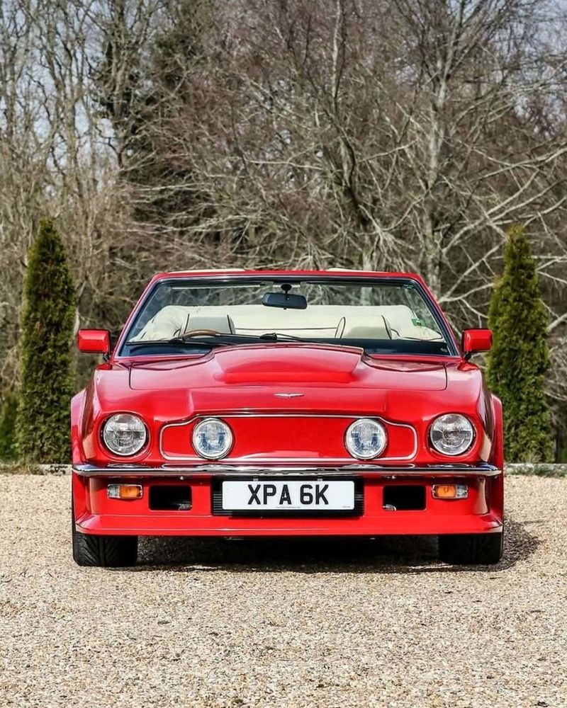 آستون مارتین V8 Vantage Volante، یک کلاسیک تمامعیار