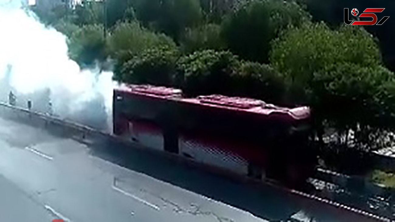 آتش‌سوزی اتوبوس بی آر تی در اتوبان امام علی (ع)+ عکس