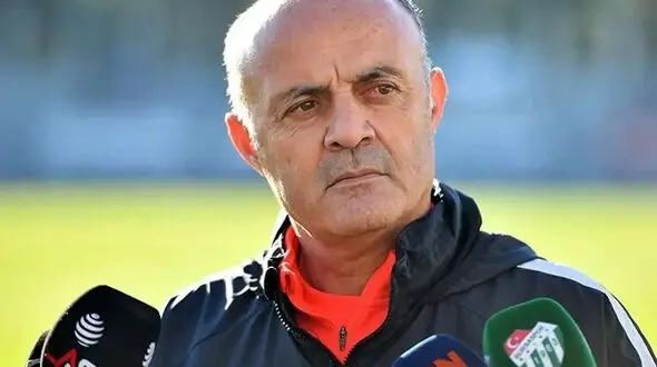 بازداشت مربی استقلال تکذیب شد