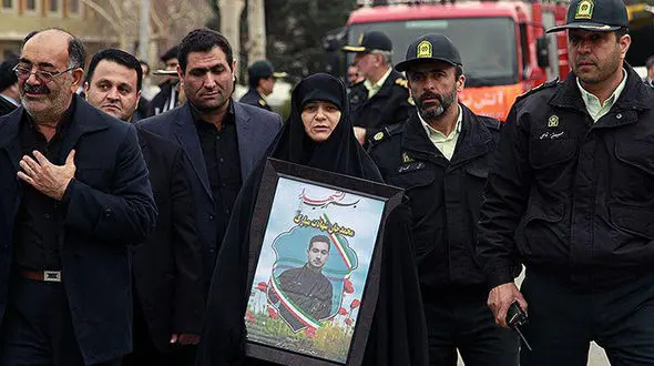 مراسم  تشییع پیکرهای شهدای پلیس در حادثه پاسداران + فیلم تلخ