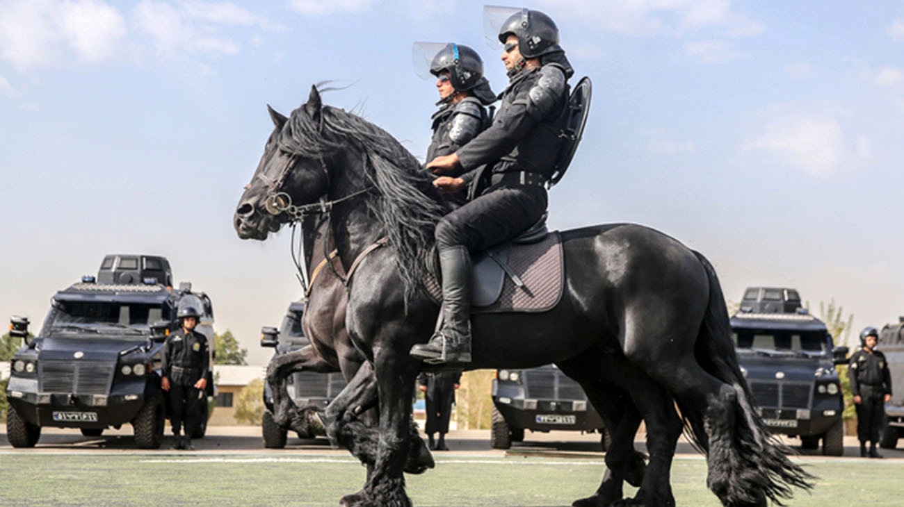 فیلم حضور پلیس اسب سوار در تهران!  / برای اولین بار رونمایی شد 