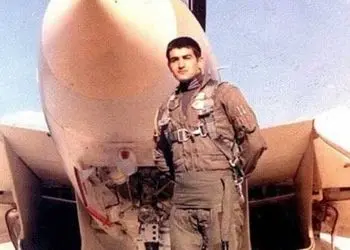 عکس/ سرلشکر بابایی در یک مهمانی خانوادگی؛ دهه ۵۰ 