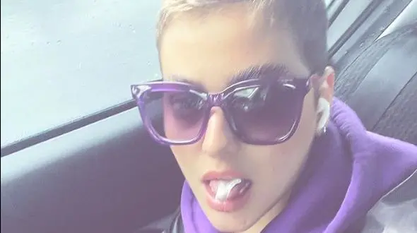 هیاهوی ریحانه پارسا  با عکس هایش در ترکیه