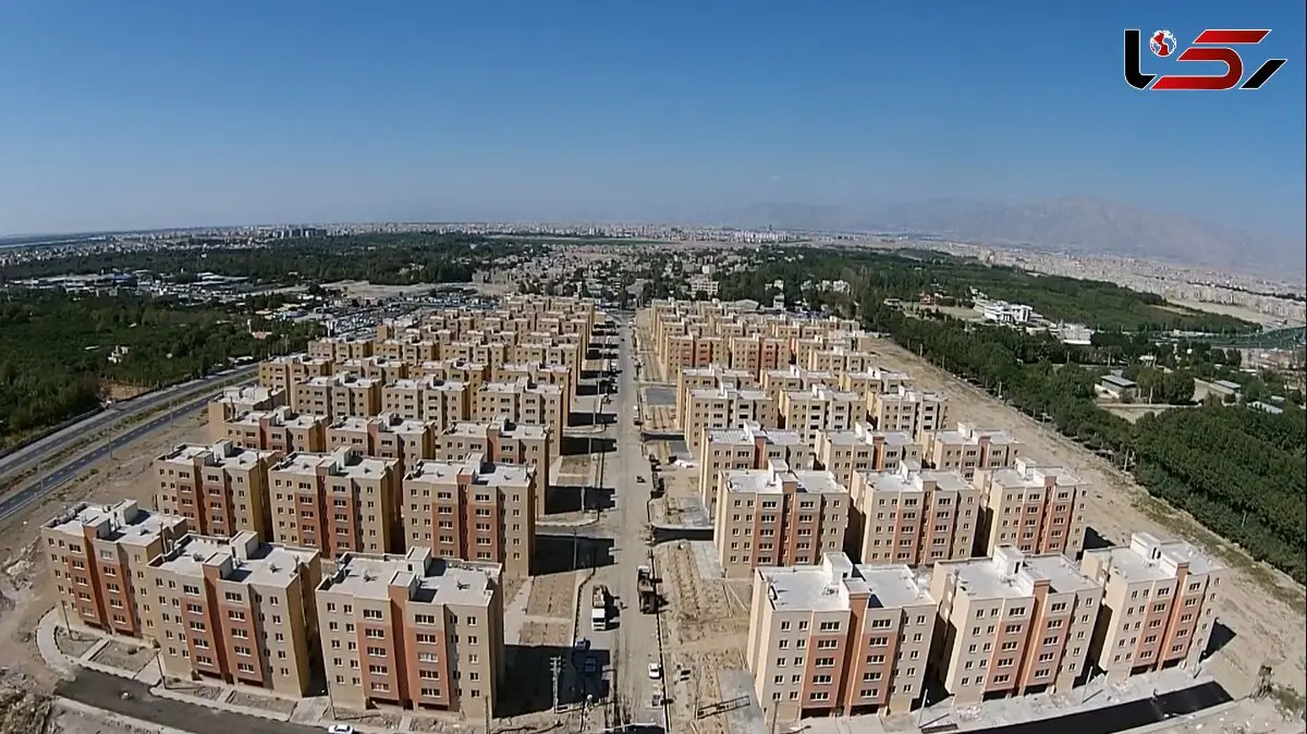 ۱۰ میلیون ایرانی زمین ۲۰۰ متری می گیرند ؟ 