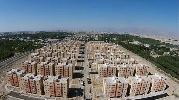 ۱۰ میلیون ایرانی زمین ۲۰۰ متری می گیرند ؟ 