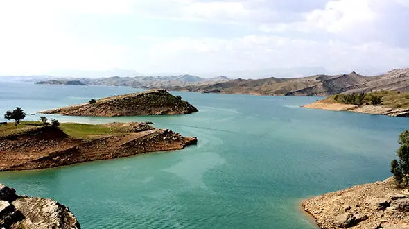زیبایی خیره کننده دریاچه شهیون + فیلم