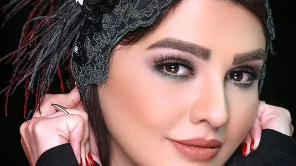 پیراهن شیک و جذاب خانم بازیگر ایرانی در باغ / سیما خضرآبادی کیست؟!