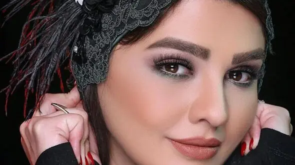 پیراهن شیک و جذاب خانم بازیگر ایرانی در باغ / سیما خضرآبادی کیست؟!