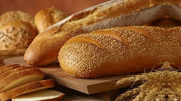 کمبود آرد در نانوایی‌ها همچنان ادامه دارد/ توزیع قطره‌چکانی گندم در کارخانه‌های آرد