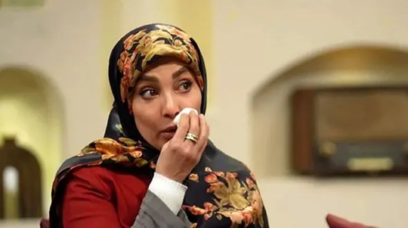 ژیلا صادقی: یه سری آدما تلاش می‌کردن که من سوار پرواز نشم نرم کربلا منو لایق زیارت نمی‌دونستن وقتی سوار هواپیما شدم، مثل بچه‌ها زیر صندلی قایم شده بودم به امام حسین گفتم نمیذاشتن من بیاما