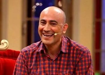 سفر در زمان/  اولین حضور تلویزیونی در جنگ ۷۷عارف لرستانی در ۲۷ سالگی؛ اولین حضور تلویزیونی در «جنگ ۷۷»