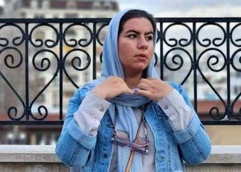 عکس جدید صهبا شرافتی؛ روناک سریال نون خ در سفر به دبی 5 سال بعد از سریال / بابا من تو ایران عزت و احترام دیگه ای دارم...
