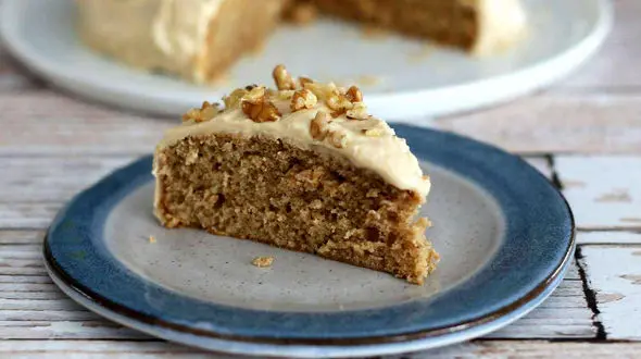 کیک گردو و هل؛ شیرینی سلامت و اصالت + فیلم