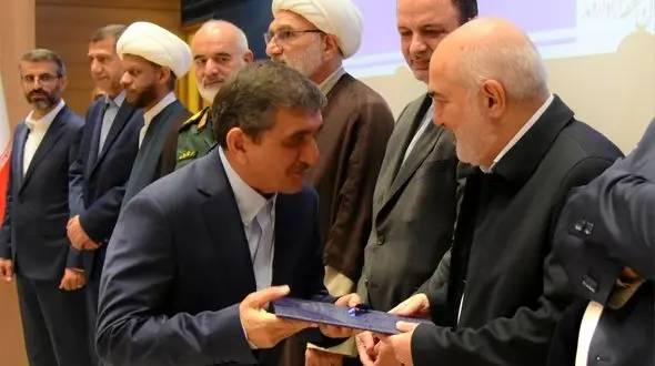 آیین تکریم و معارفه مدیرعامل سازمان منطقه آزاد اروند برگزار شد

