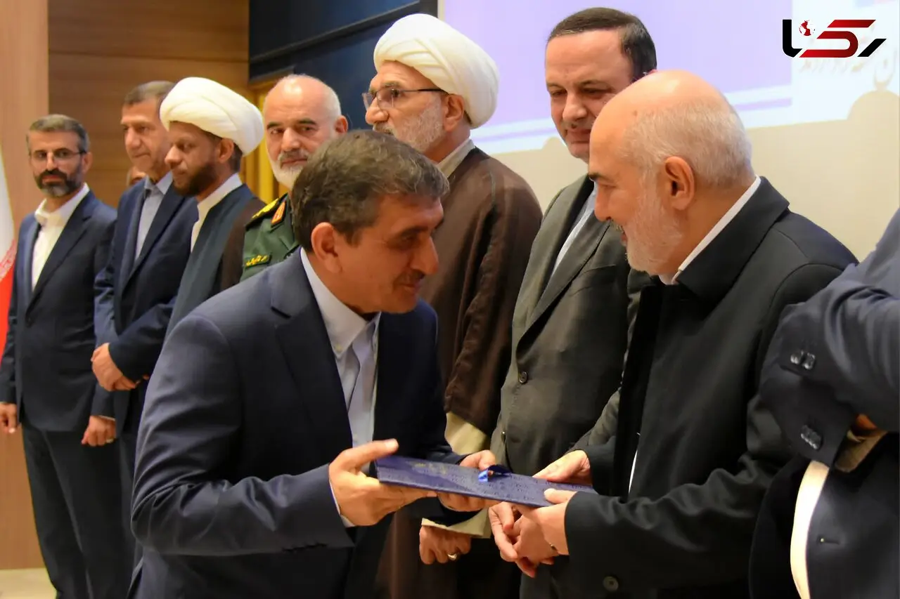 آیین تکریم و معارفه مدیرعامل سازمان منطقه آزاد اروند برگزار شد

