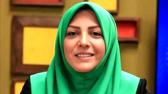 رونمایی از مادر و مادربزرگ باکلاس و مهربان المیرا شریفی مقدم مجری برنامه سال تحویل/ چقدر شبیه مامان بزرگشه+عکس