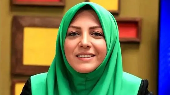 رونمایی از مادر و مادربزرگ باکلاس و مهربان المیرا شریفی مقدم مجری برنامه سال تحویل/ چقدر شبیه مامان بزرگشه+عکس