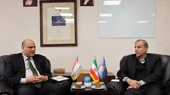 سفیر عراق در تهران: برای صدور دفترچه عبور گمرکی مسافران ایرانی و عراقی آماده‌ایم