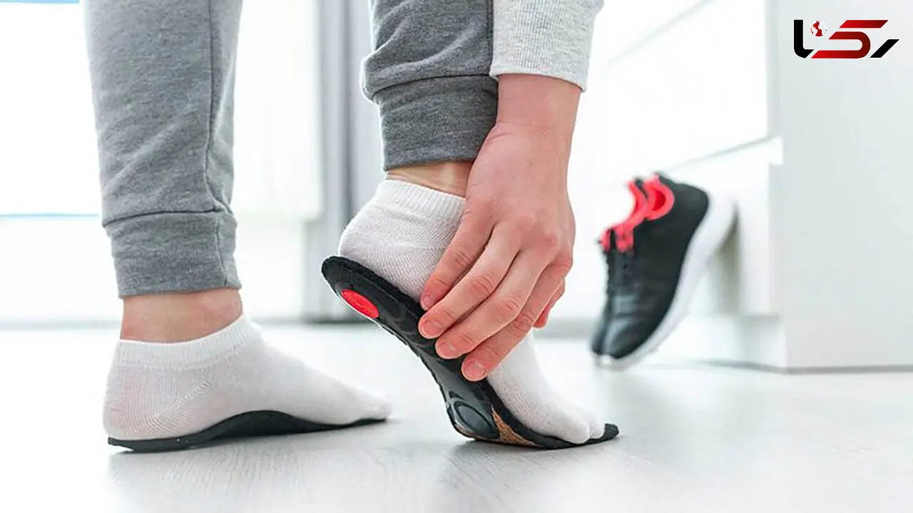 داغ شدن و سوزش کف پا نشانه چیست؟ / جدول مقایسه داغ شدن کف پا با سوزش کف پا