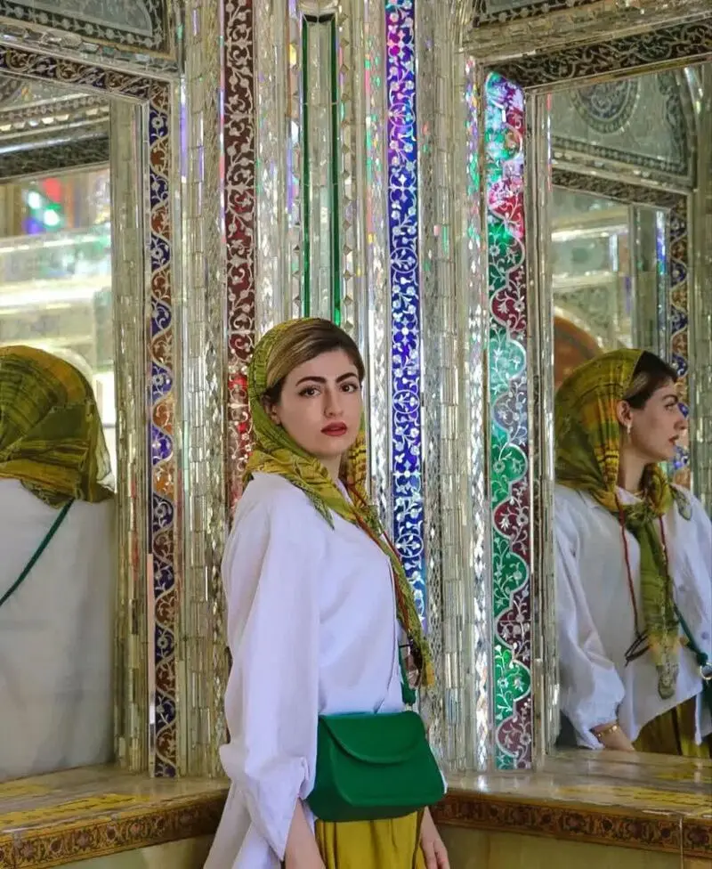 پریسا دوستی