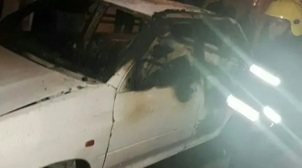 پراید در خیابان مفتح سوخت + عکس 