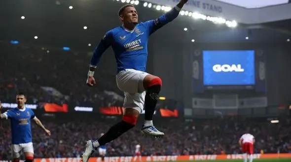 رنجرز و فرانکفورت به شهر سویا رسیدند