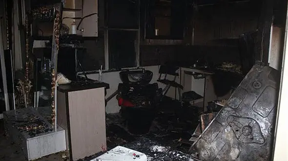 مهار آتش سوزی آرایشگاه زنانه توسط همسایگان / در مهاباد رخ داد