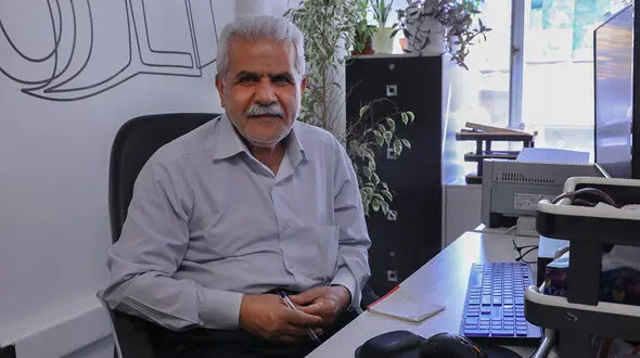 گفتگو با خبرنگاری که اولین مصاحبه با آیت الله طالقانی را در روز " آری" به جمهوری اسلامی انجام داد / بازتاب آن جهانی بود + عکس