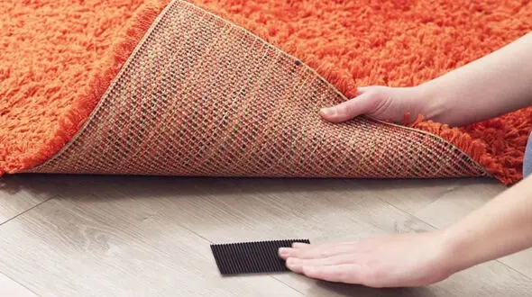 دلایل سر خوردن فرش چیست؟ 10 راهکار ساده و کاربردی برای جلوگیری از لغزش فرش