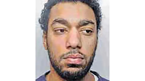 قاتل لیدز تحت تعقیب پلیس + عکس