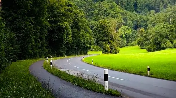 زندگی ساختن لحظه هاست