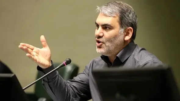 لایحه بودجه ۱۴۰۵ هیچ ارتباطی با برنامه هفتم ندارد/ به شما خیانت و به شعور ملت توهین شده است + فیلم