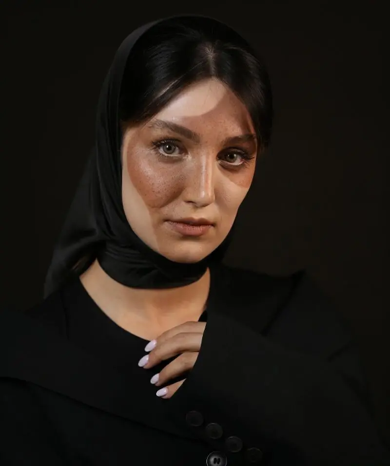 تصاویر | گریم عجیب زهرا (زارا) نادری‌فر بازیگر نقش «هوژان» در سریال «ناریا»