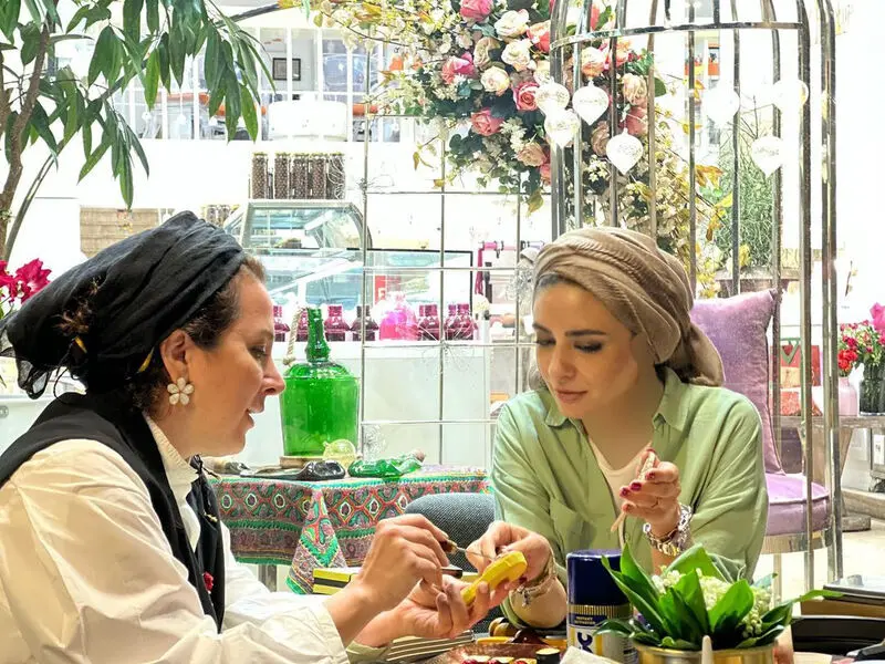 پریناز ایزدیار