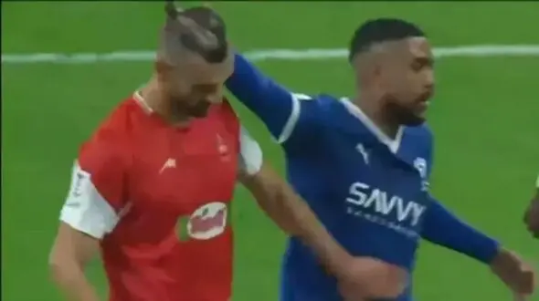 سردار دورسون با این حرکت پرسپولیسی ها را عصبانی کرد!
