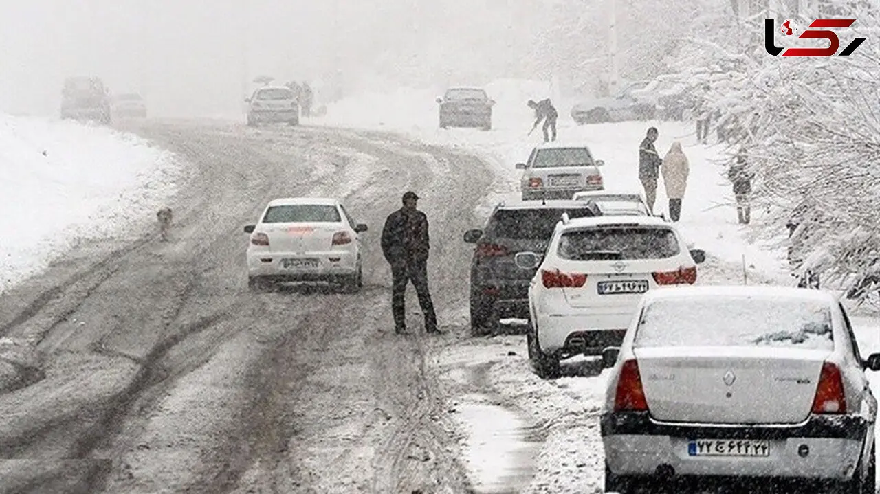 محورهای غرب و جنوب اصفهان برفی است / سقوط بهمن در محور خوانسار