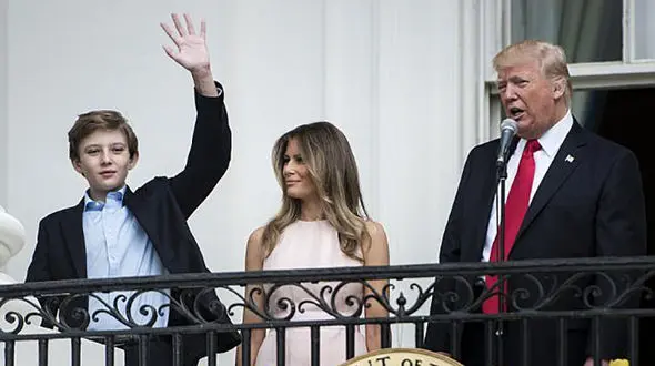 استیضاح ترامپ برای پسر ۱۳ ساله اش دردسر ساز شد