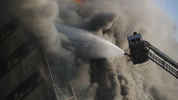 آیا فاجعه ساختمان پلاسکو امنیتی است؟ / تخلیه سفارتخانه های اطراف ساختمان