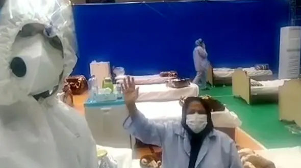 فیلم خوشحالی خدیجه راهپیما از شکست دادن کرونا + عکس