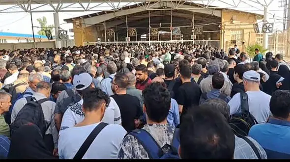 ازدحام زائران کربلا در مرز مهران در آستانه روز عرفه/ ۲۴ هزار زائر راهی کربلا معلی شدند