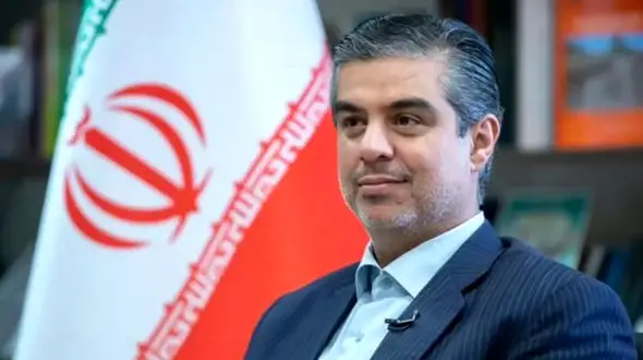 ترخیص استاندار مرکزی از بیمارستان پس از تصادف