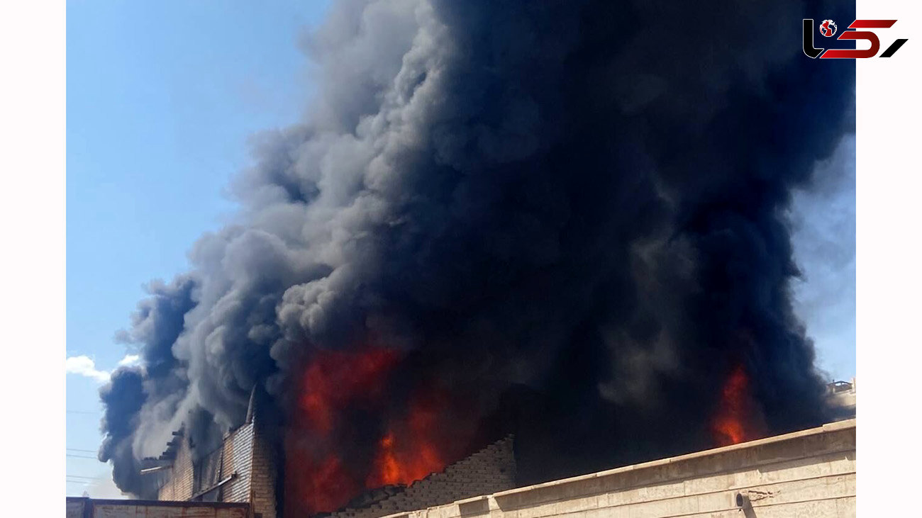 آتش‌سوزی گسترده یک انبار در کرمان
