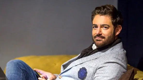 عکس لو رفته محمد رضا گلزار با دختر جوان در باشگاه ورزشی / این دختر بی حجاب کیست؟