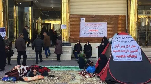 مسئولیت تغییر تابلوهای تعاونی های منحله هشت گانه به "کاسپین" برعهده قوه قضائیه است