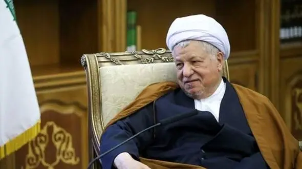 ماجرای سفر آیت الله هاشمی به استانبول/ شام در کشتی تفریحی مهمان بودیم/ یک روسری را با خرقة مقدس تبرک کردند و به عفت دادند