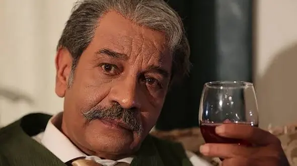 عکس زننده  و شرم آور دختر داریوش فرهنگ / پدرش را بی آبرو کرد!