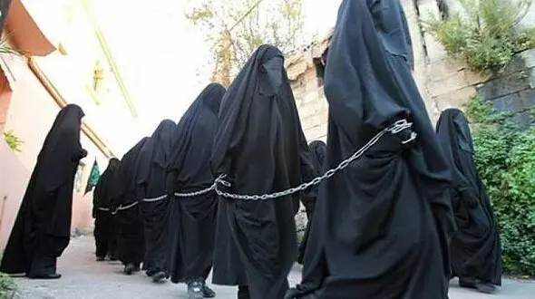 عکس زنان ایزدی که داعش به بازار برده ها برد !+باورنکردنی